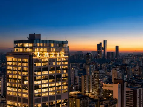 โรงแรมโกลเด้น อีเกิ้ล ซัมมิท ดาวน์ทาวน์ โรงแรมใน