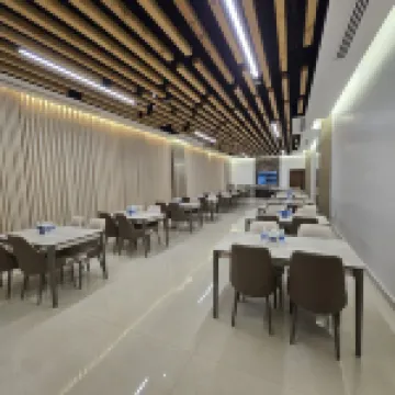 BAZ Hotel Airport Road