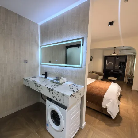 Time Loft Guesthouse (Rainbow International Branch)