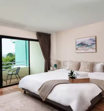 Thai Siam Sunshine Sands Getaway 3B3B TownHouse