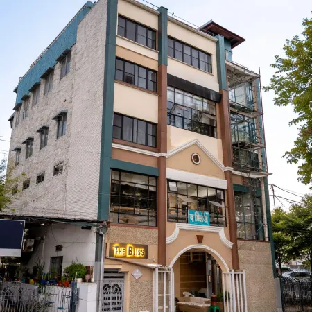 Hotel The Bliss Home Stay
