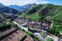Novotel Linfen Mount Yun - Mountain view