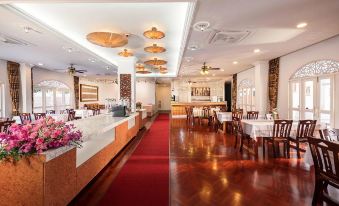 Lanna Inthan Hotel & Resort