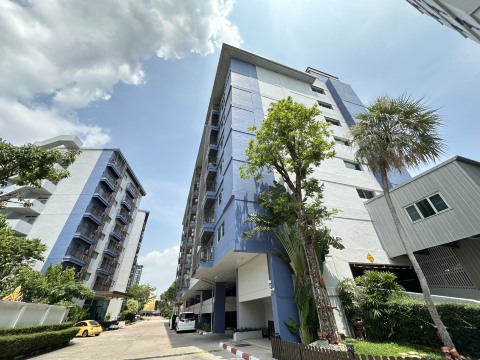 J Town Hotel & Residence Hotels in Si Racha
