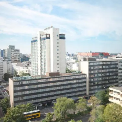 โรงแรมซิลเตอร์ โฮฟ เบอร์ลิน โรงแรมใกล้ศูนย์การค้าบิกินีเบอร์ลิน