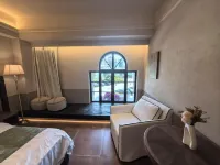 Xian Homestay (Dalian Xinghai Square) - Homestays