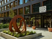 WunderLocke Munich Отели рядом с достопримечательностью «Станция метро Basler Straße»
