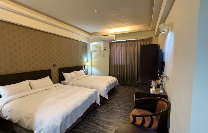 DREAMER HOTEL