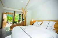 Hualang Homestay - 2 ดาว