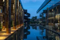 Cliff Nest ·Wild Luxury Resort & Villa