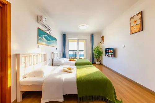 Yunshui Yijia Homestay (Ferris Wheel Park Store)