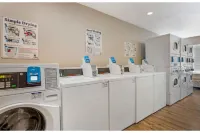 Motel 6 Suites 邁爾斯堡, FL