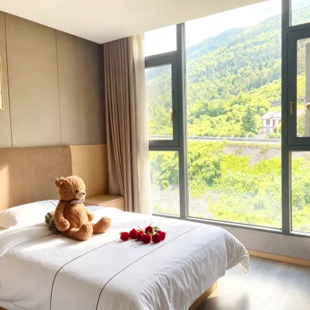 Pengshui Yujiang Hotel