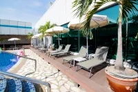 Changi Transit Hotel - Terminal 1 - Rooftop Pools
