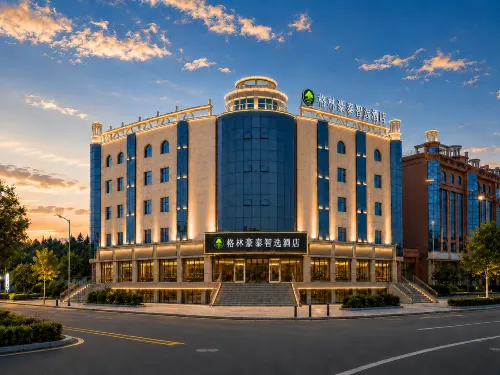 GreenTree Inn Select - parking