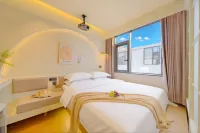 Lustrine Light Luxury Resort · Chuan Shang Qingbaili (Jingdezhen Taoxichuan) - Pet friendly