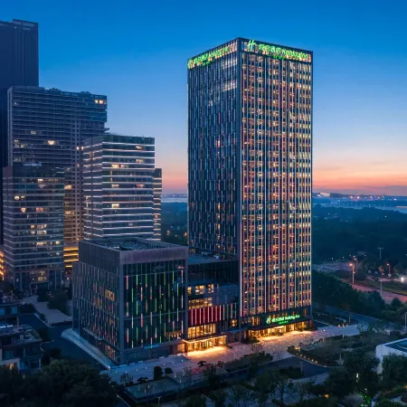 Holiday Inn Seaview by IHG