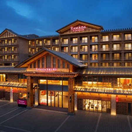 Qingyuan Lianzhou Ramada Resort Hotel
