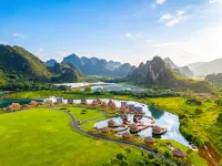 Peak View Wild Luxury Resort - Bãi đậu xe