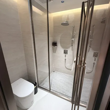 Fengshan Junyue Hotel