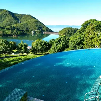 Jinhua Youyou Luming Hotel Hotels near Shuanglong Cave