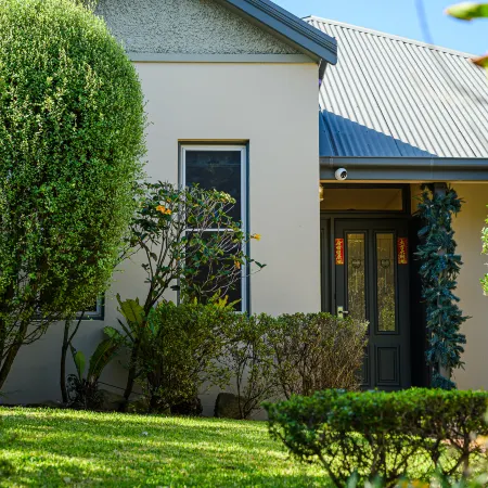 Charming Detached in North Sydney /3BR 3BA /Parking/Metro