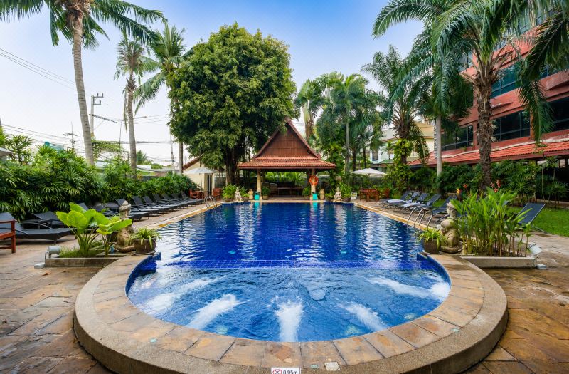 Nova Park Hotel Pattaya photo 5