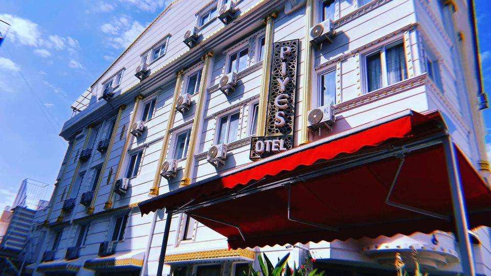 Piyes Otel
