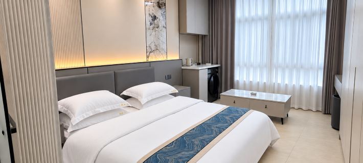 Yixuan Light Luxury Homestay (Wang Family Courtyard) Hotels in Линши
