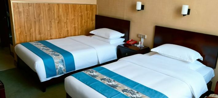 Yanqi Hotel Hoteles en Condado autónomo hui de Yanqi