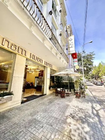 Khách sạn Nam Xuân Premium