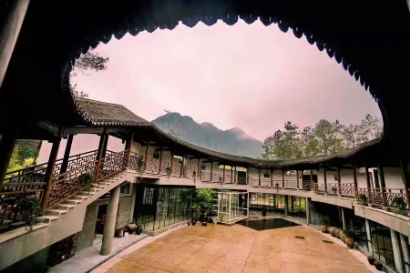 Fengyasong Holiday Hotel Отели рядом с достопримечательностью «Yongjia Academy»