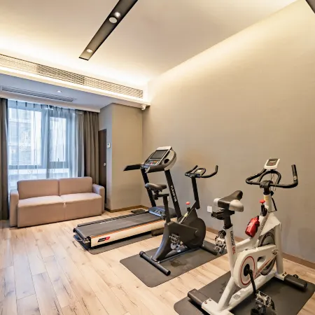 Lereal Inn (Ningbo East New Town Convention and Exhibition Center)
