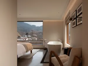 Jiuhuashan Alley Homestay (Huachengsi Branch)