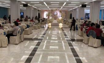 Master Hotel