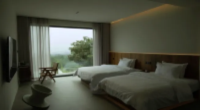 北山·Family輕奢泳池度假山景美宿（恩施楊家灣店）