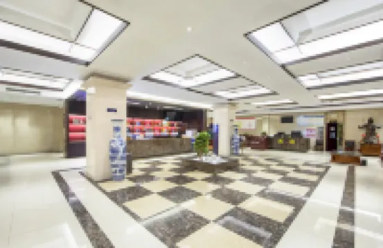 チエンナリュートゥホテル（魯山花園路） 魯山のホテル