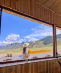 Urumqi Wild Hangjia Youth Hostel - Mountain view
