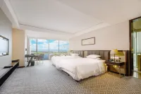 Four Points by Sheraton Qingdao, West Coast - parking