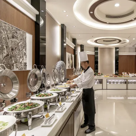 National Hotel Taichung Отели рядом с достопримечательностью «Аллея каллиграфии»