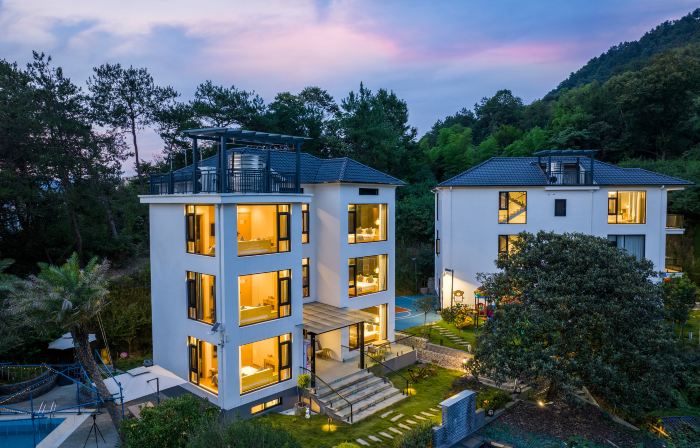 Cenye Zhenxi Vacation Retreat (Yanzhou Ancient City, Jiande)