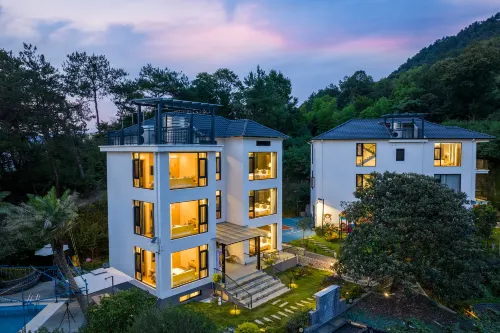 Cenye Zhenxi Vacation Retreat (Yanzhou Ancient City, Jiande) - สระว่ายน้ำส่วนตัว