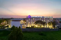 Premier Place Surabaya Airport Các khách sạn gần Makam Mbah Nyai Roro Sekardadu