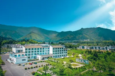 Yilong An'yun Hongcun  Wild Luxury Resort โรงแรมในวิวเอาท์ไซด์ ฮงคัน