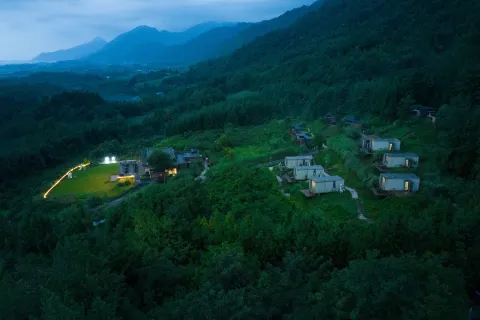 Anyi Xiangji Hotel