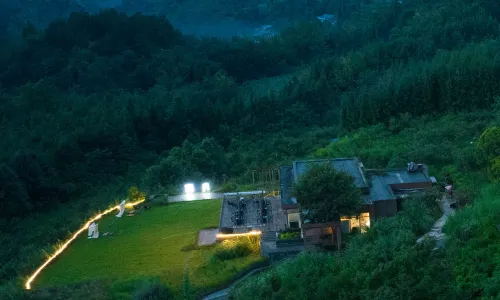 Anyi Xiangji Hotel