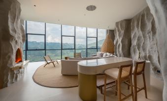 Z·Cliff Hotel