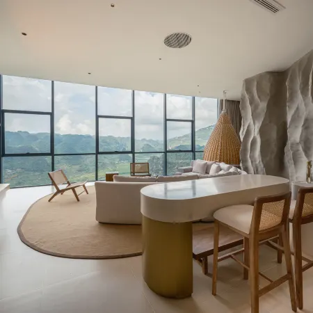 Z Cliff Habitat Hotéis em Condado de Anlong