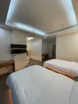 Haicheng Business Hotel - Mountain View