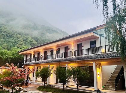 Liuba Yujian Mountain Bamboo Homestay